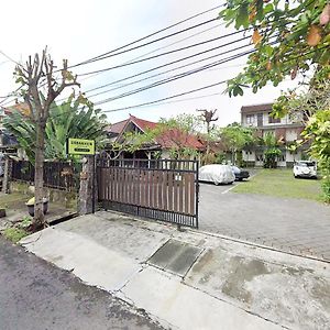 Urbanview Hotel Wayan Mansion